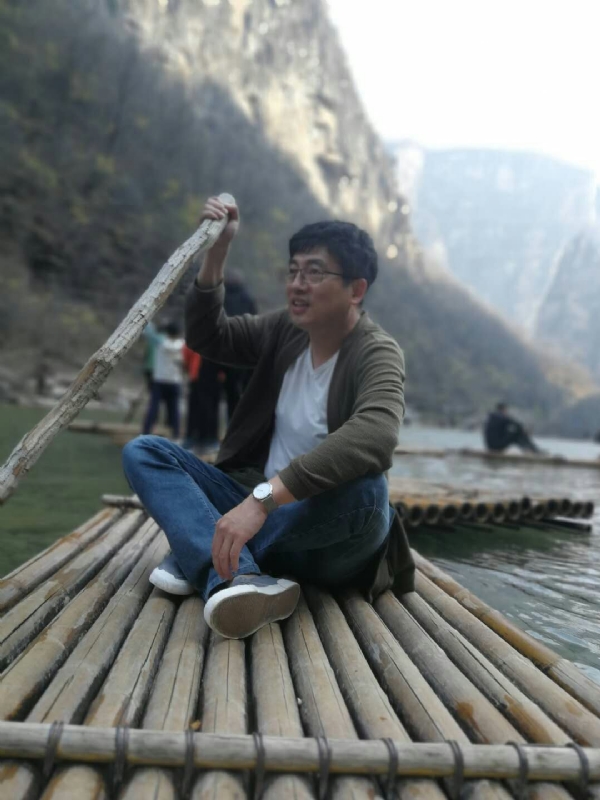 风被吹走了的第二张照片--邯郸相亲服务中心