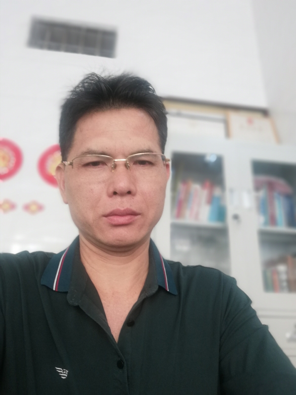 后视镜的第一张照片--邯郸相亲服务中心