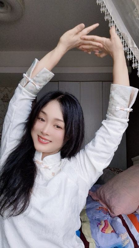 伊伊的第四张照片--邯郸相亲服务中心