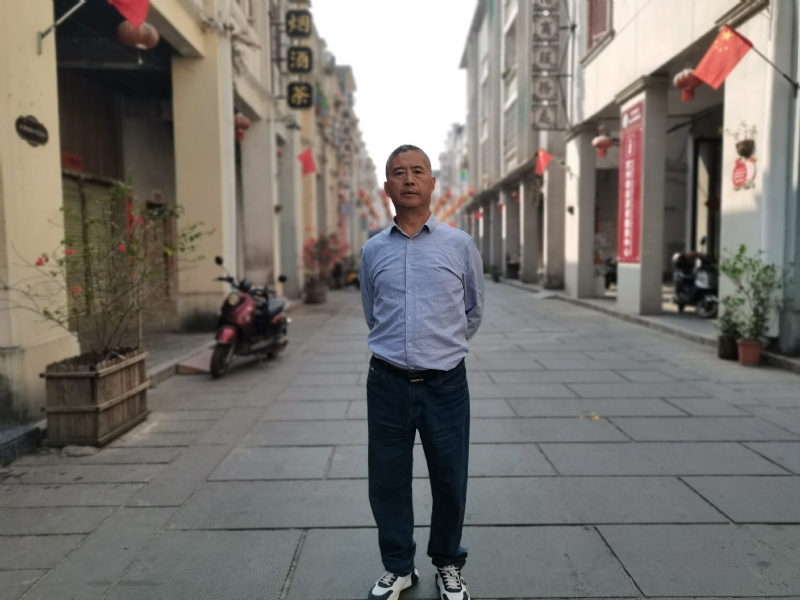 一粒尘埃的第一张照片--邯郸相亲服务中心